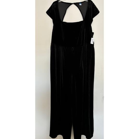 Old Navy Black Velvet Jumpsuit Plus Size 2X New - Picture 1 of 5